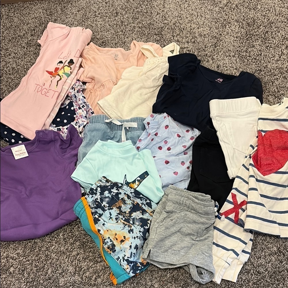 Assorted Kids Clothing Bundle- size 2T - 17 pieces - pjs / shorts /tops